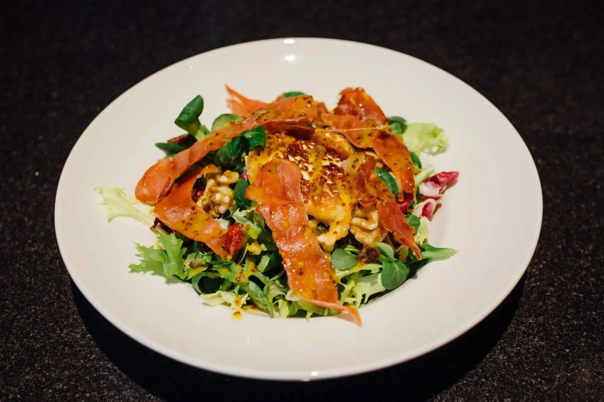 Отель Malcom and Barret