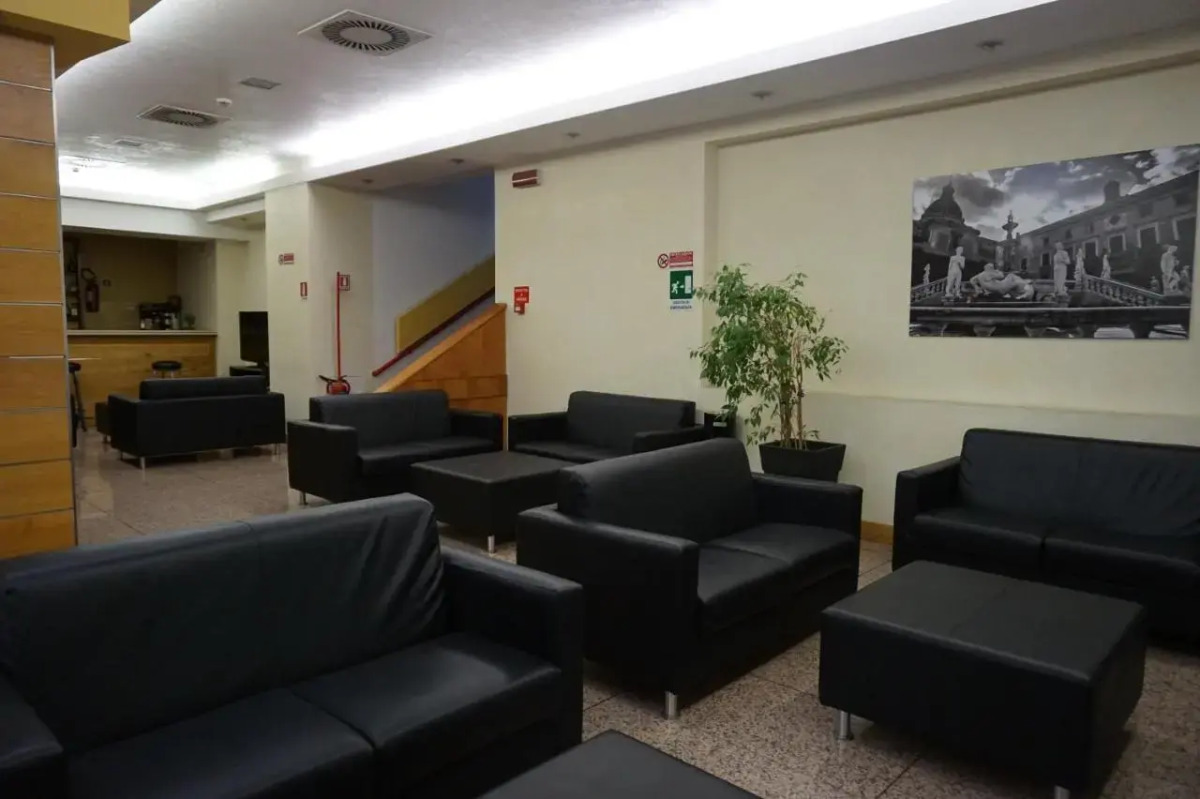 Отель Crisol Europa