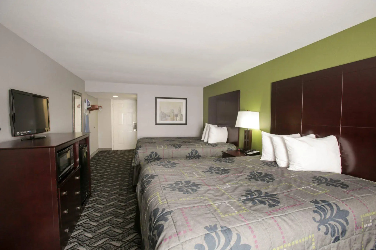 Rodeway Inn and Suites Austin