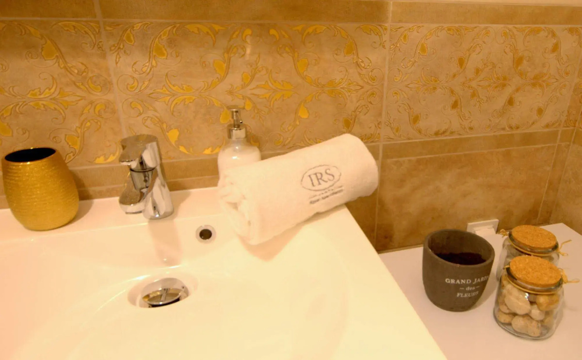 IRS ROYAL APARTMENTS - IRS Nad Motlawa