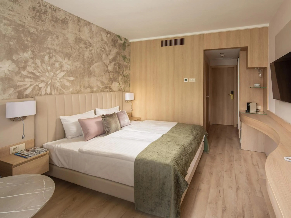 Hotel Carbona Thermal Spa