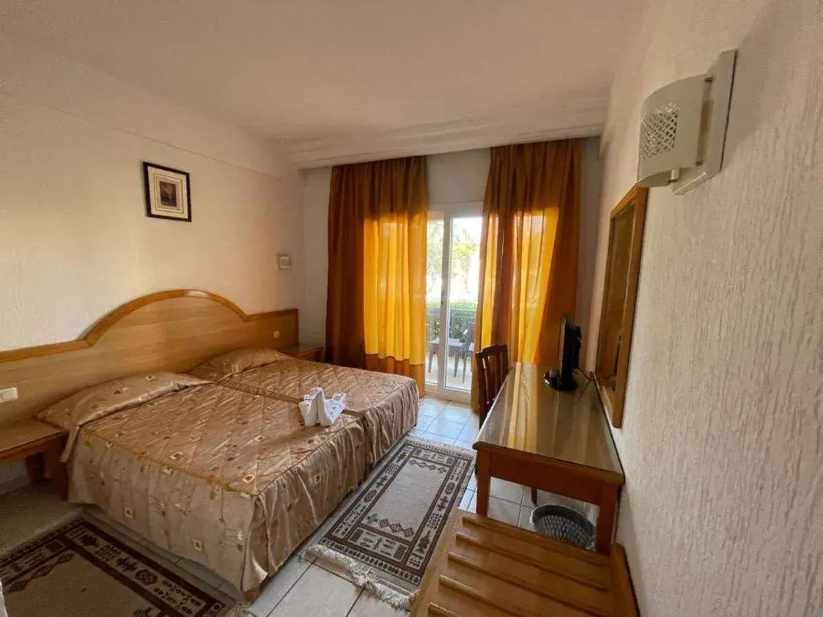 Soviva Resort - Families Only