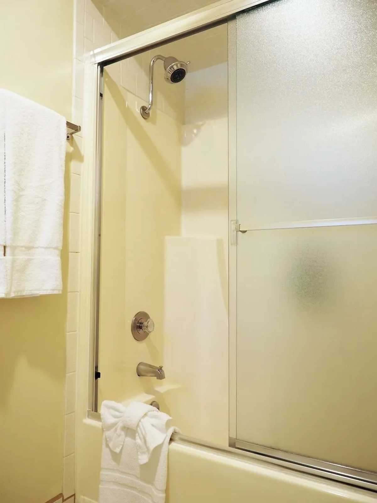 Beach Retreat & Lodge at Tahoe