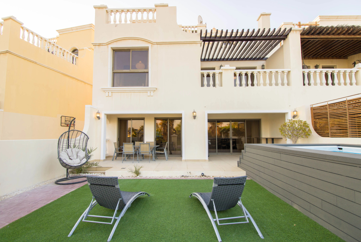 Fairways Villa at Al Hamra Village
