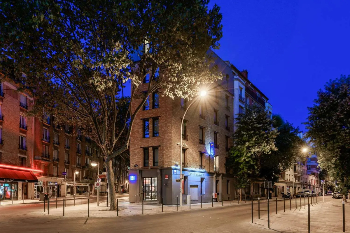 Hotel Sixteen Paris Montrouge