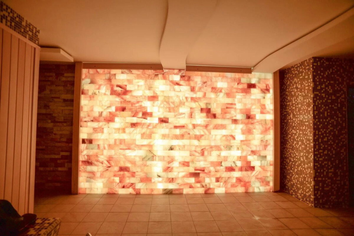 Отель Hollywoodland Wellness & Aquapark