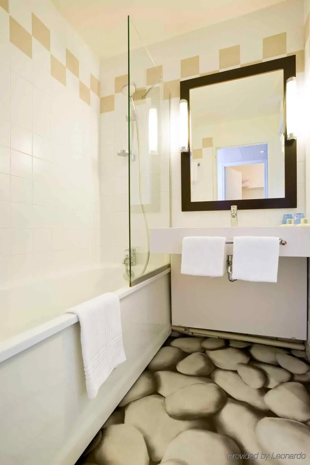 ibis Styles Paris Gare de l'Est Château Landon