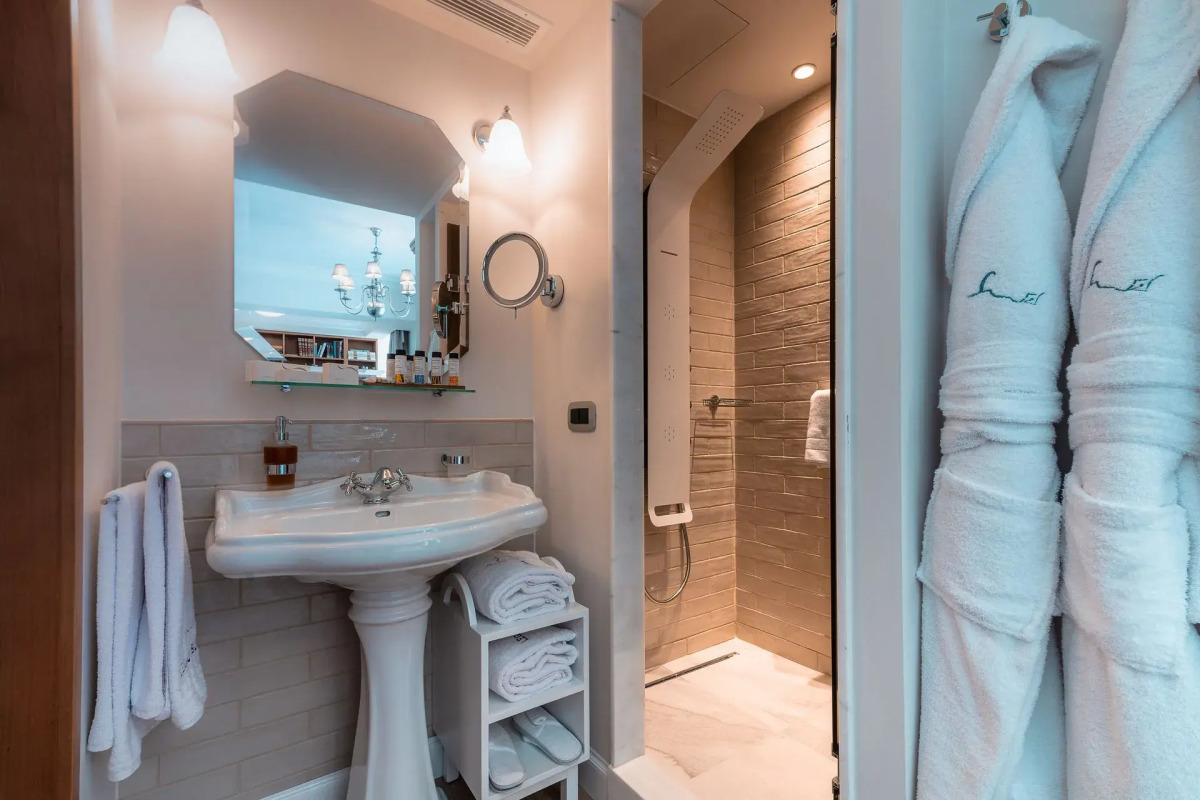 Legacy Gastro Suites