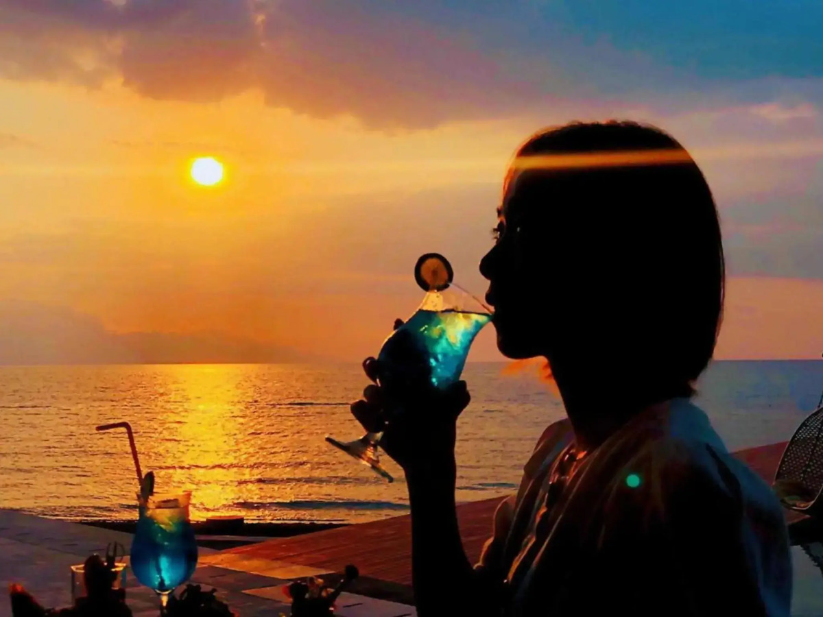 Lovina Beach Club & Resort