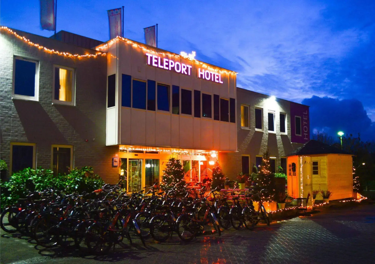 Amsterdam Teleport Hotel