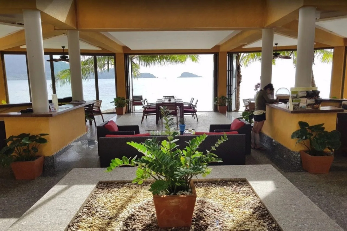 Peninsula Beach Resort