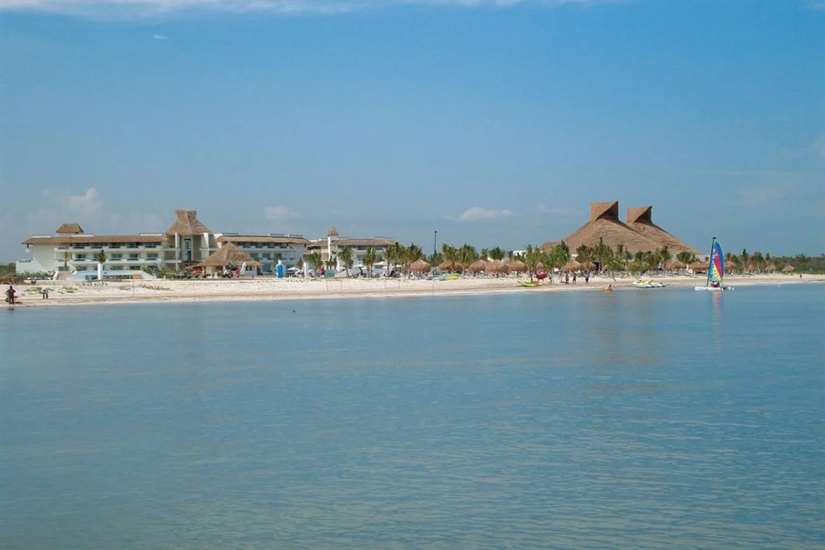 BlueBay Grand Esmeralda All Inclusive