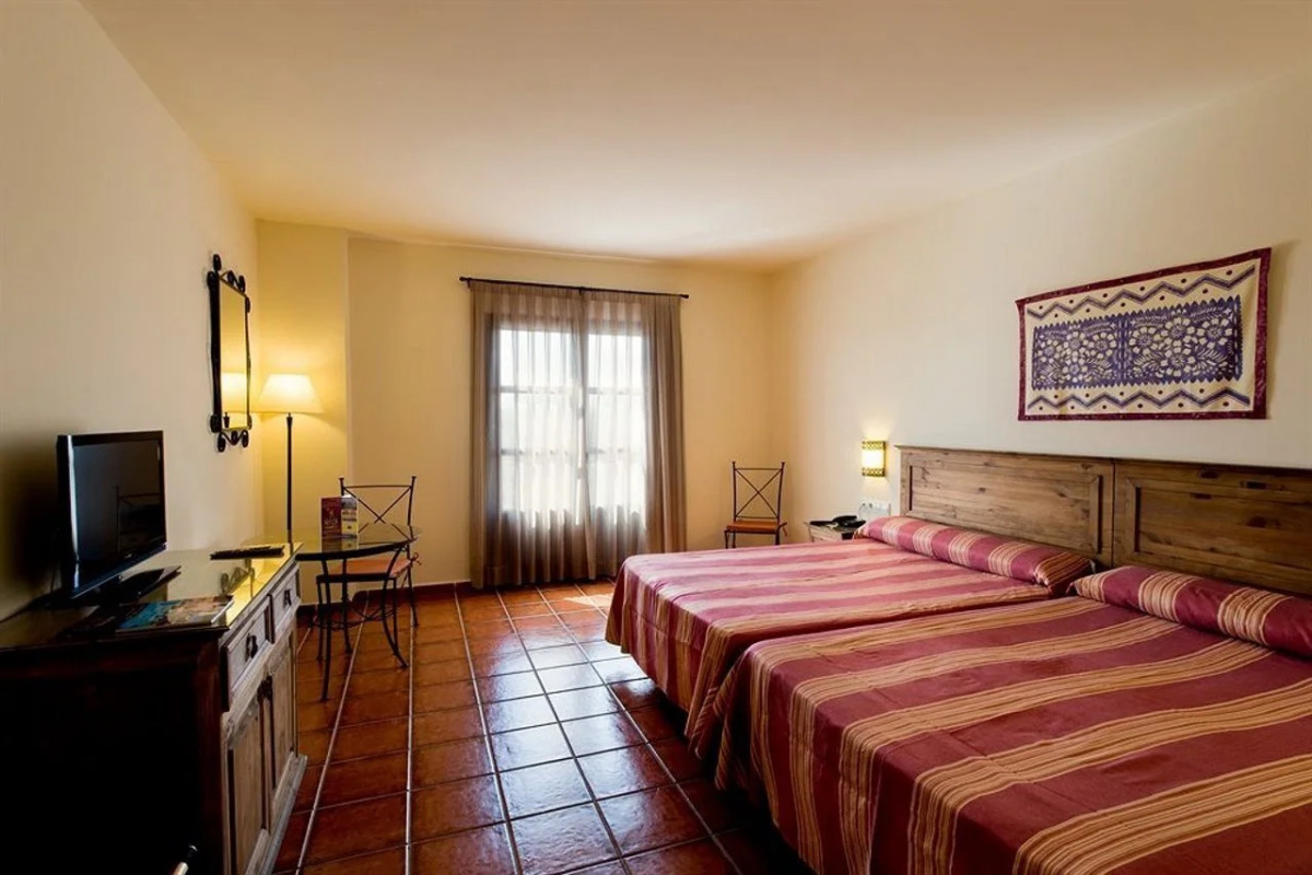 Отель PortAventura El Paso - Theme Park Tickets Included