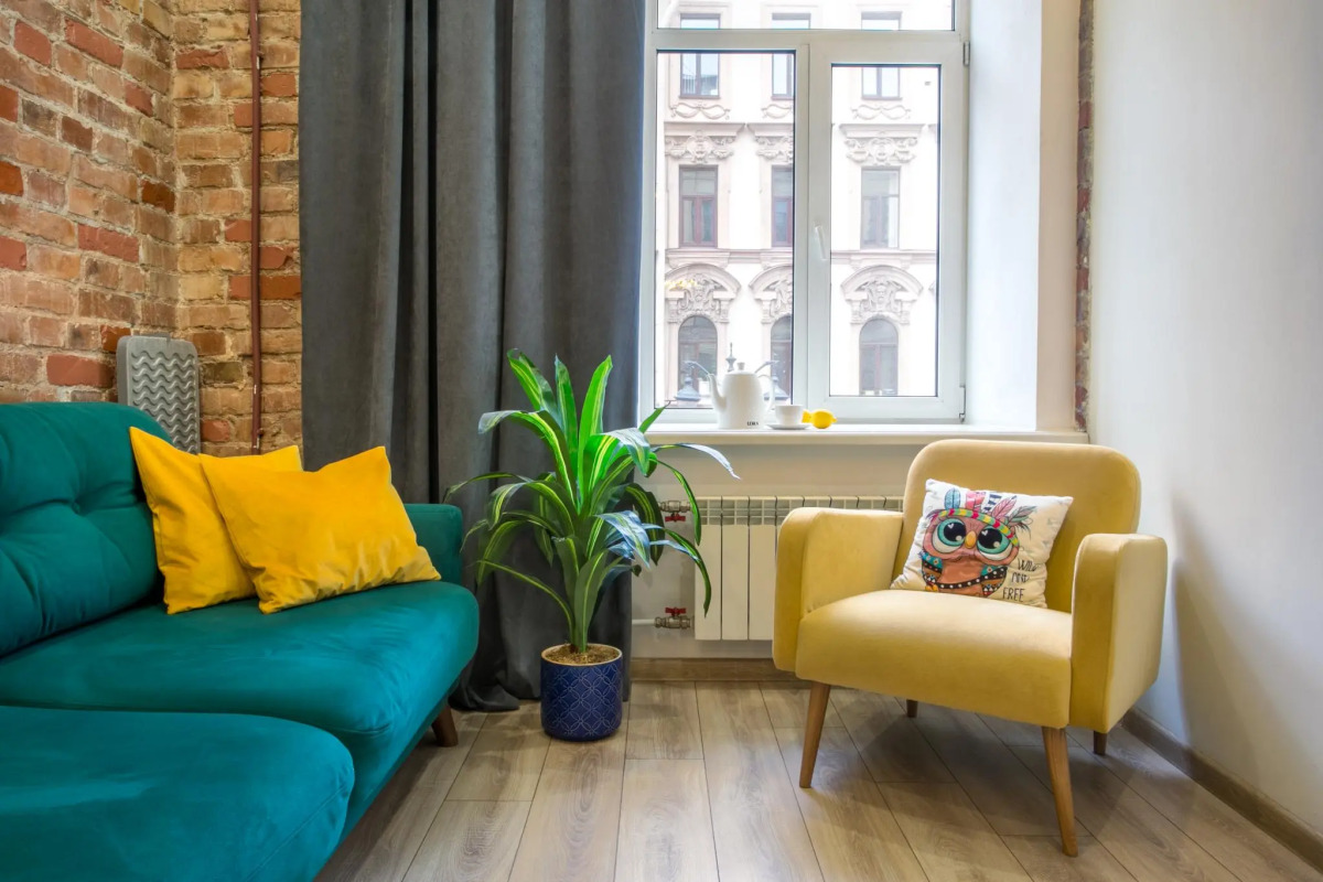 SeApart. На Большом 13 (бывш. Апартаменты на Большом проспекте Петроградской Стороны)