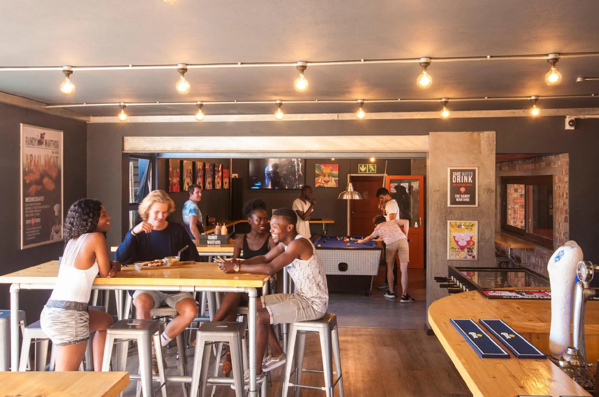 Never at Home Green Point - Hostel