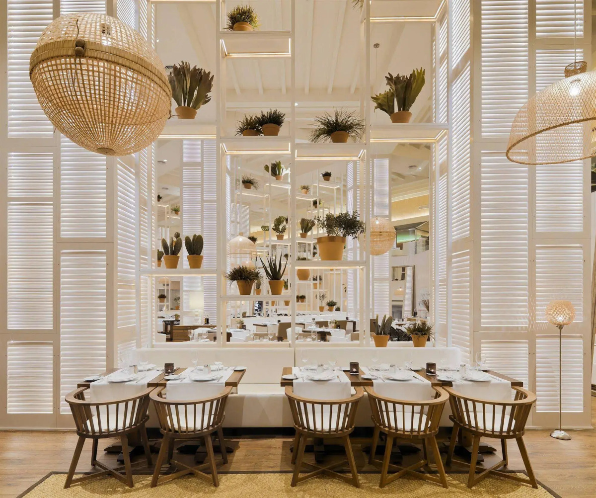 Отель H10 Conquistador