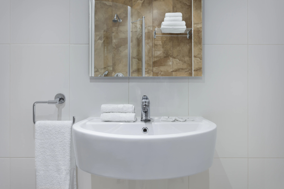 115 The Strand Hotel by NEU Collective