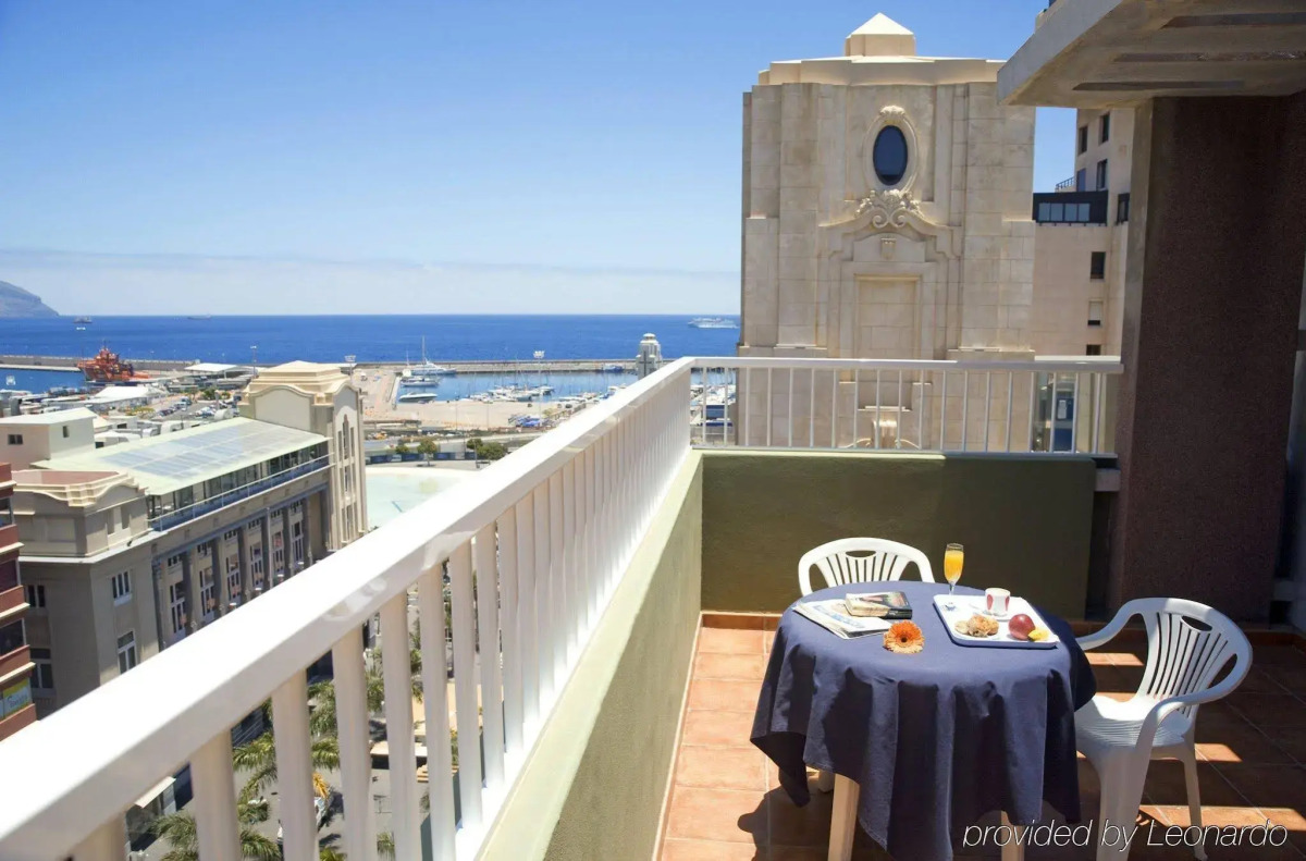 Hotel Adonis Capital