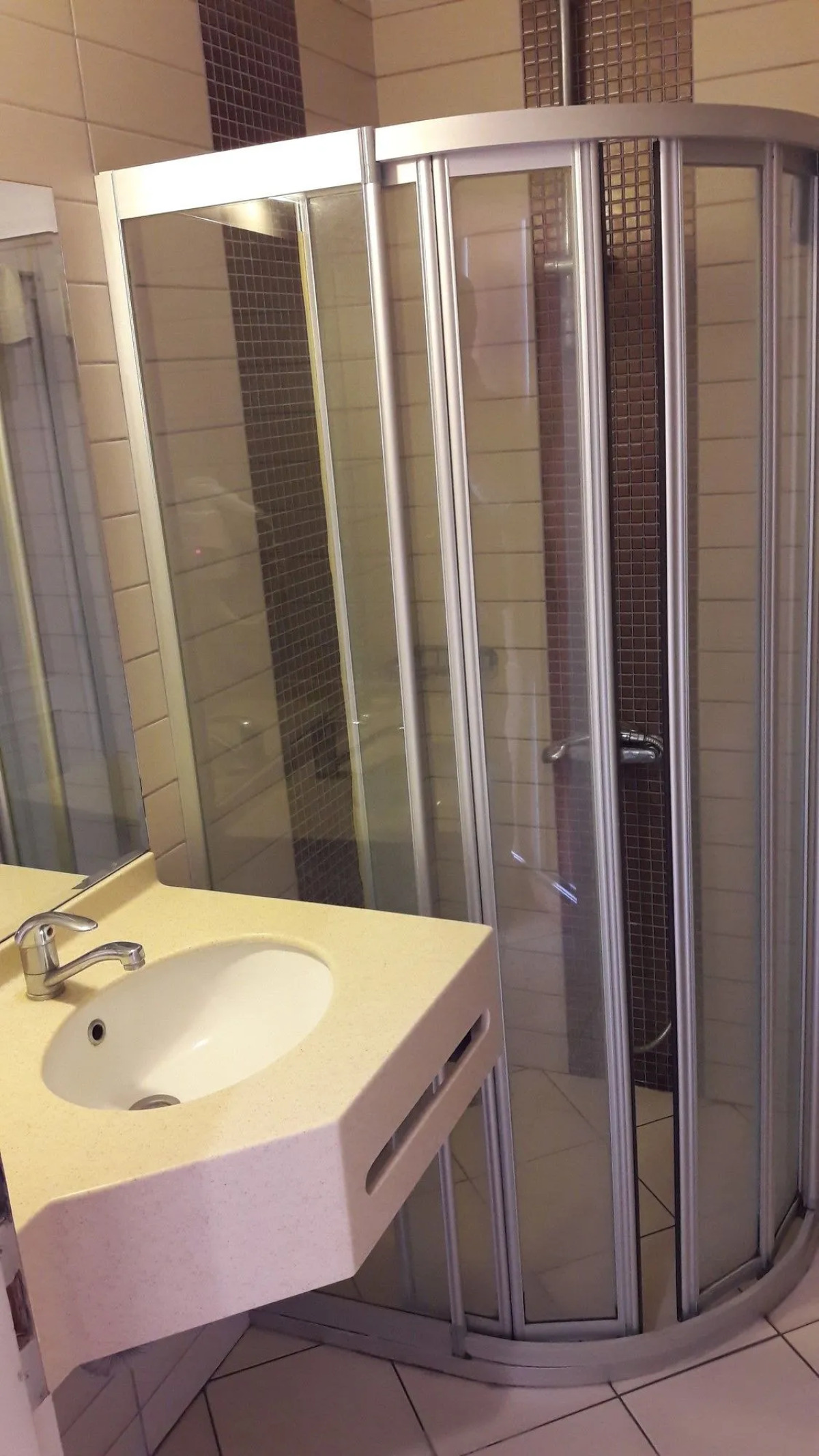 Melissa Moment Apart