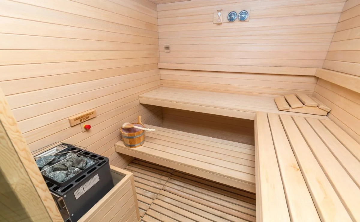 Merchant's Crown Suites and Spa