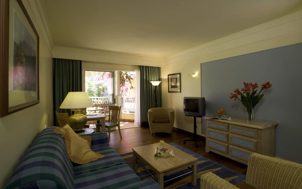 Pestana Village Garden Hotel