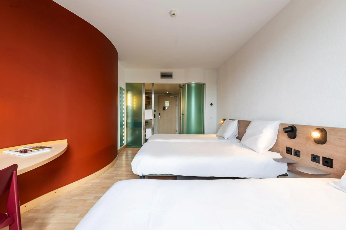 B&B Hotel Lully 3 Lakes