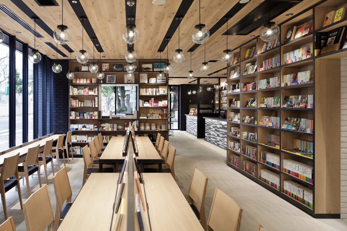 LAMP LIGHT BOOKS HOTEL nagoya