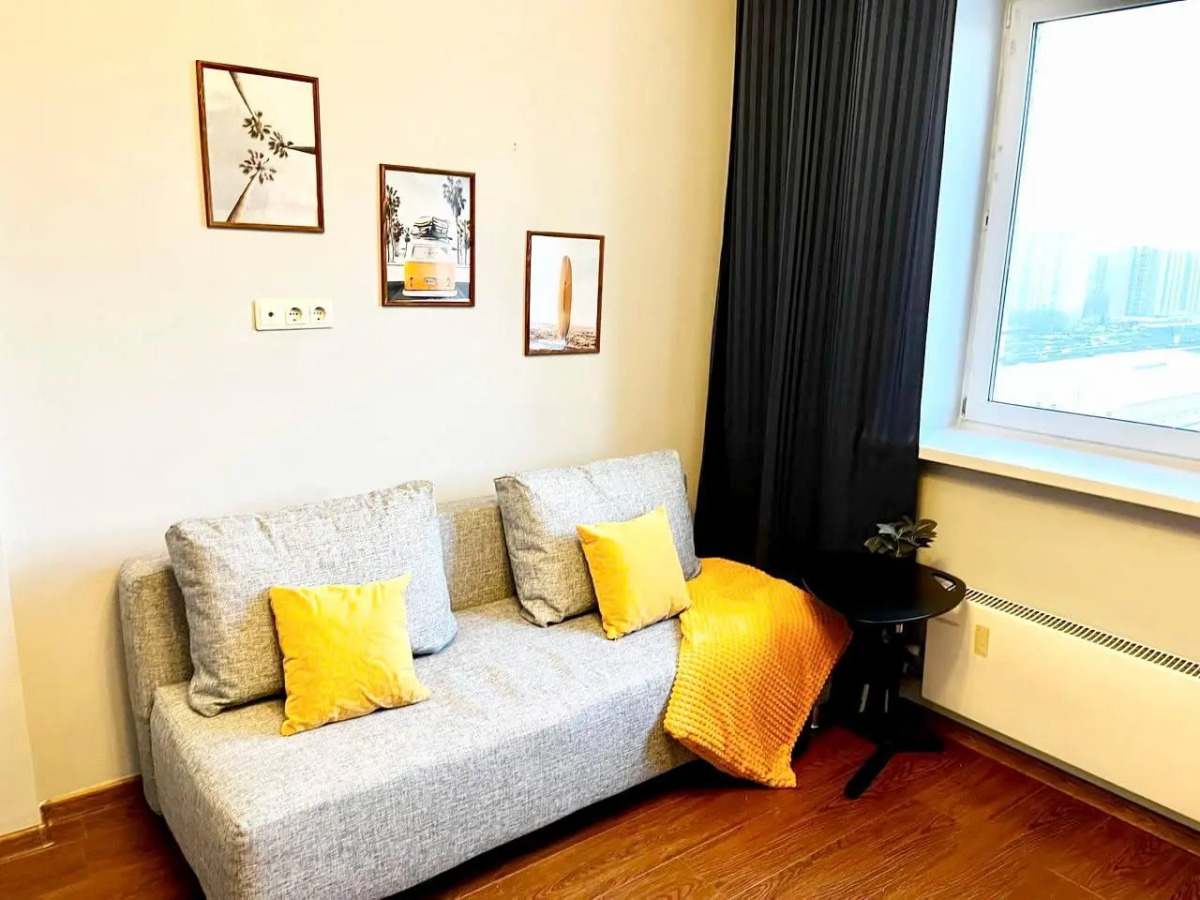 Sunny Days (Санни Дейз) на проспекте Октябрьский 1