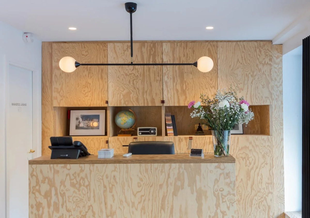 Отель Montholon Paris