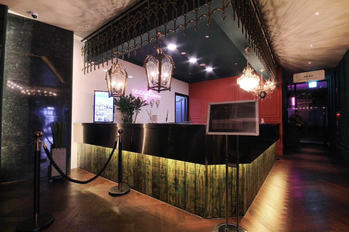 February Hotel The Signature Dongseongro