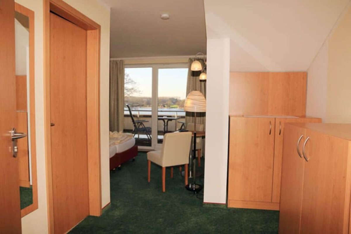 Strandhotel & Restaurant Mirow