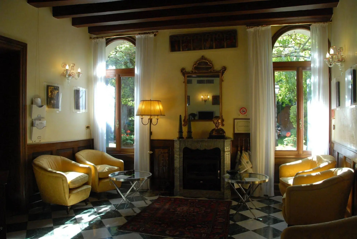 Pensione Accademia - Villa Maravege