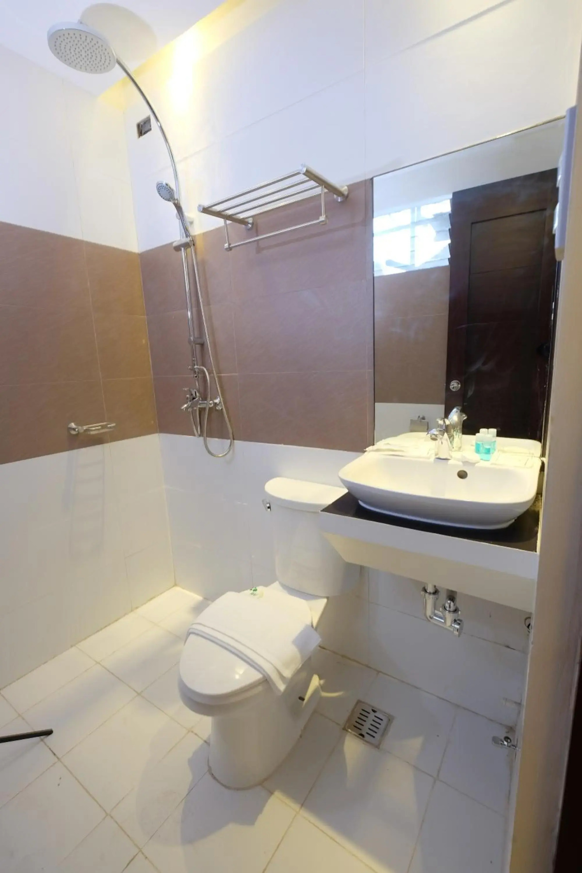 Southpole Central Hotel