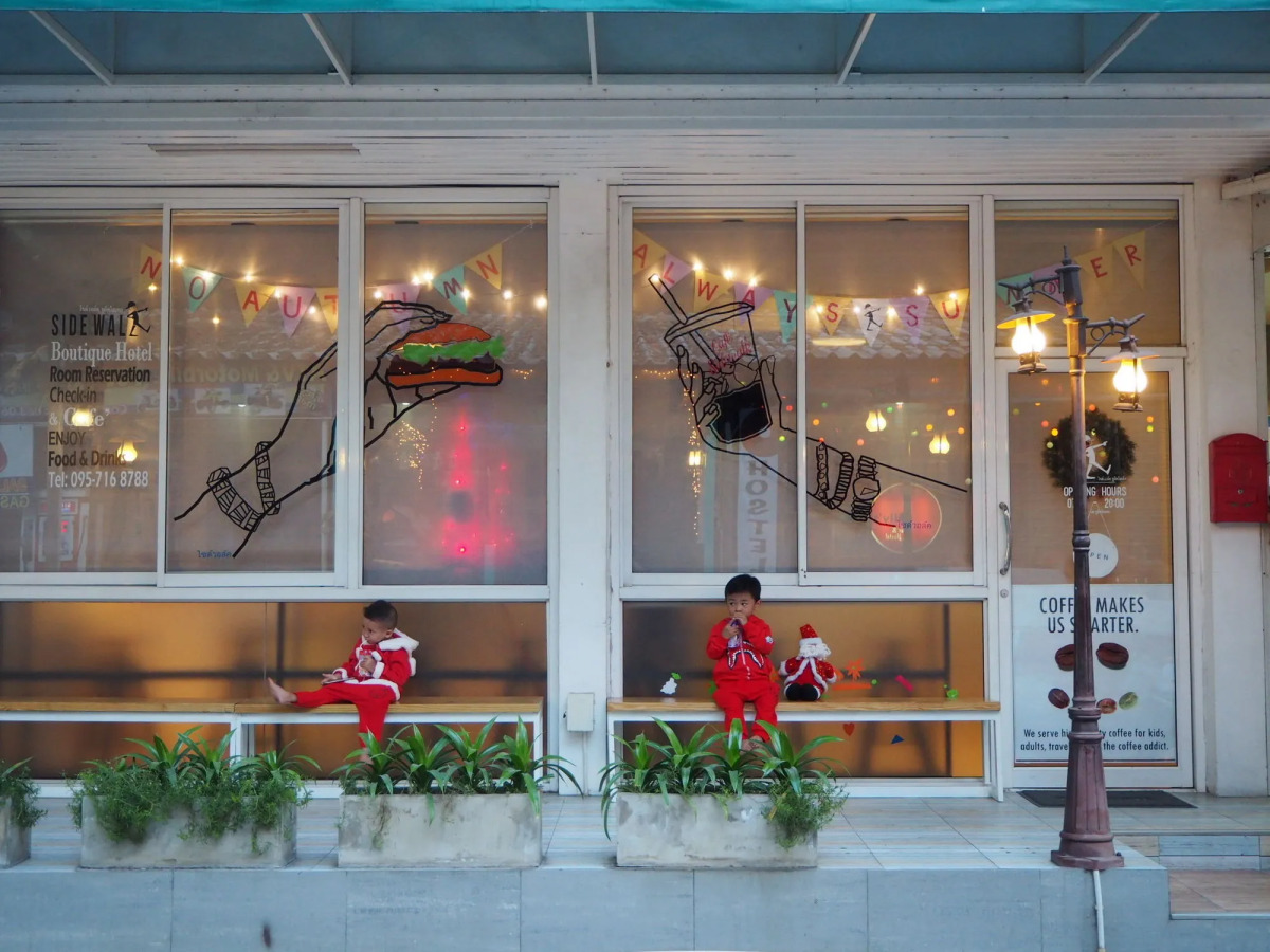 Side Walk Boutique Hotel