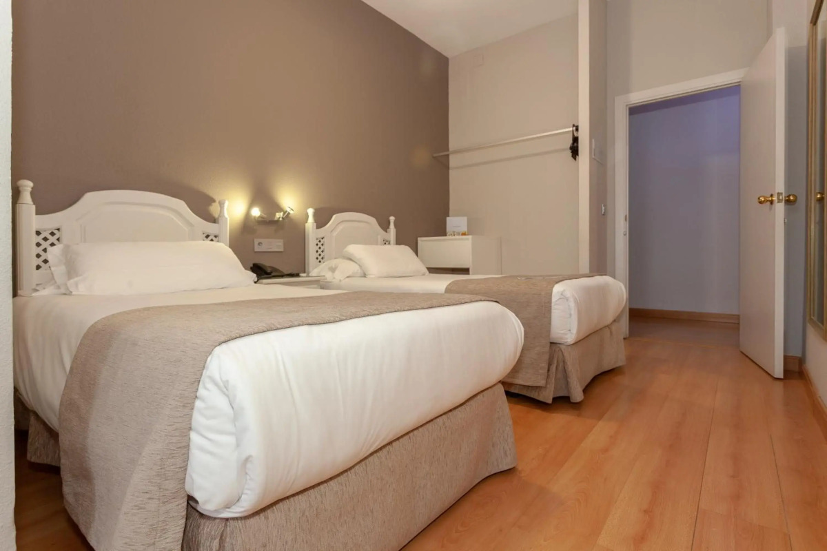 Hotel AACR Monteolivos