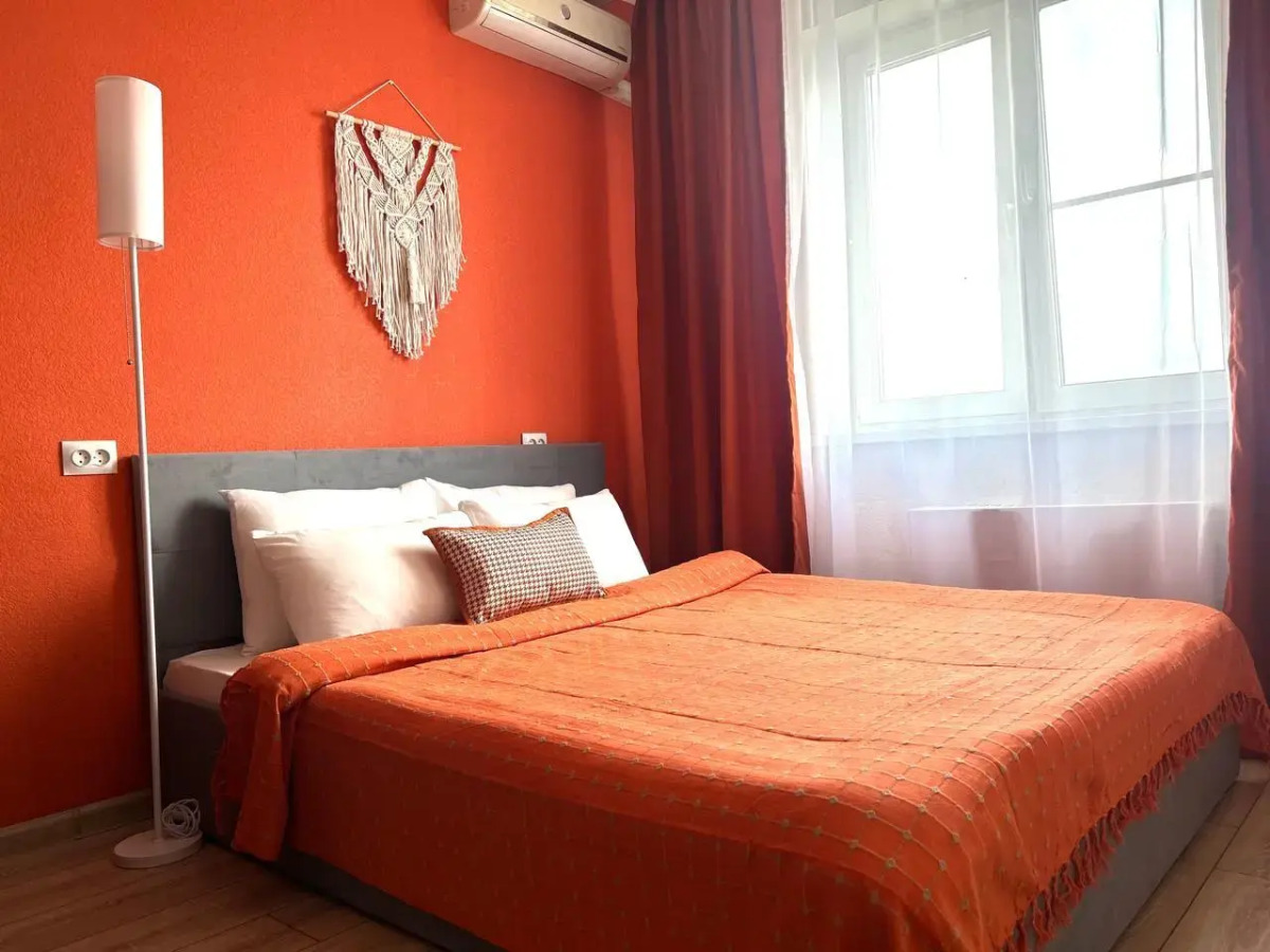 На Сутки на улице Чернышевского 98