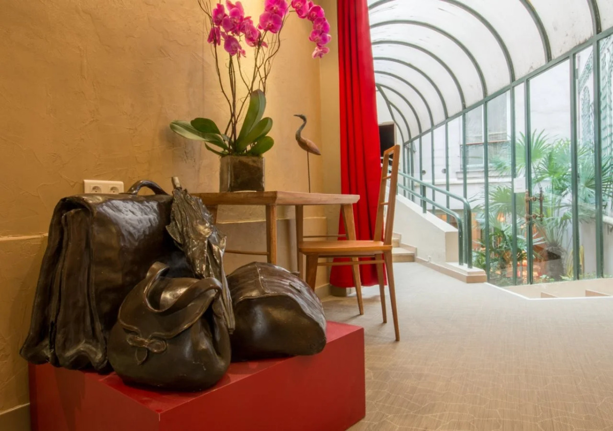 Posy Hotel by Happyculture