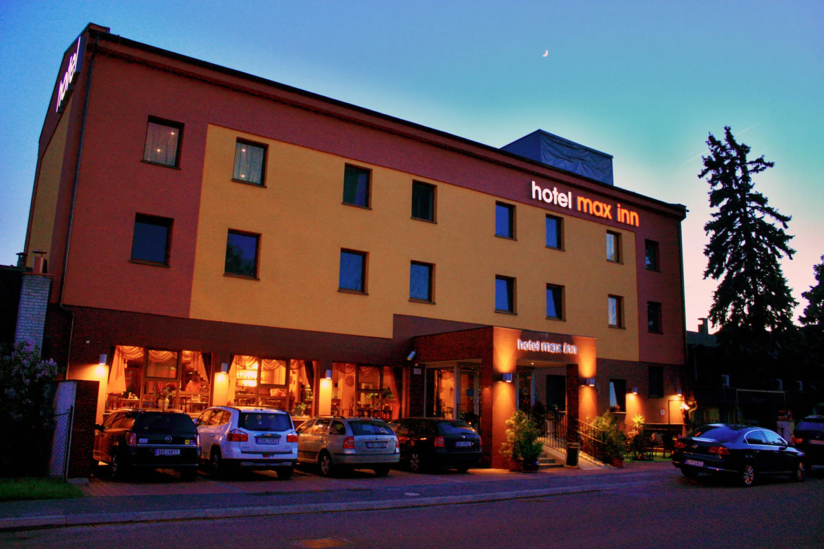 Max Inn Hotel