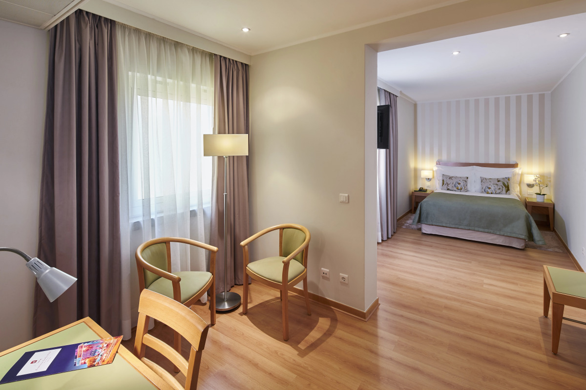 Luna Esperança Centro Hotel