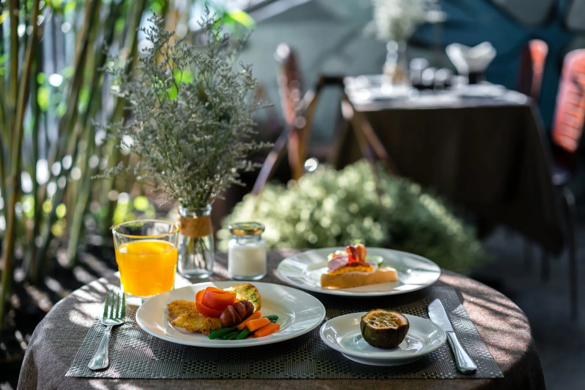 Asian Ruby Center Point Hotel