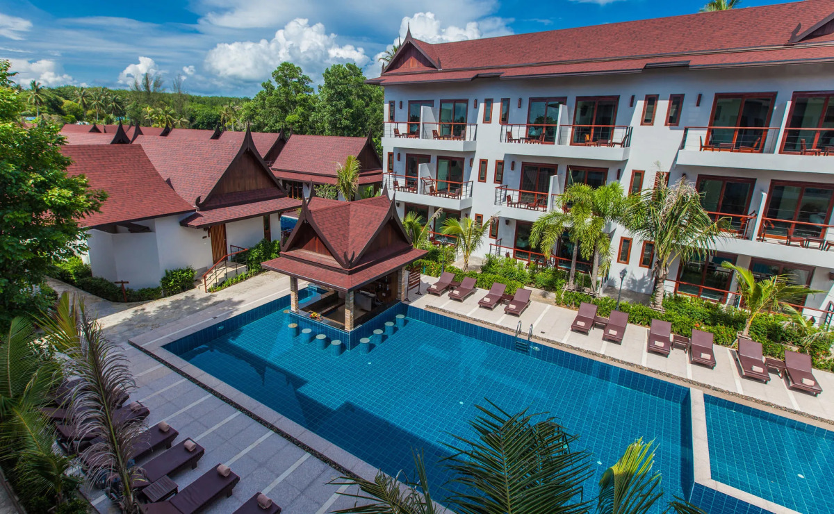 Howard Johnson by Wyndham Phuket Naiyang