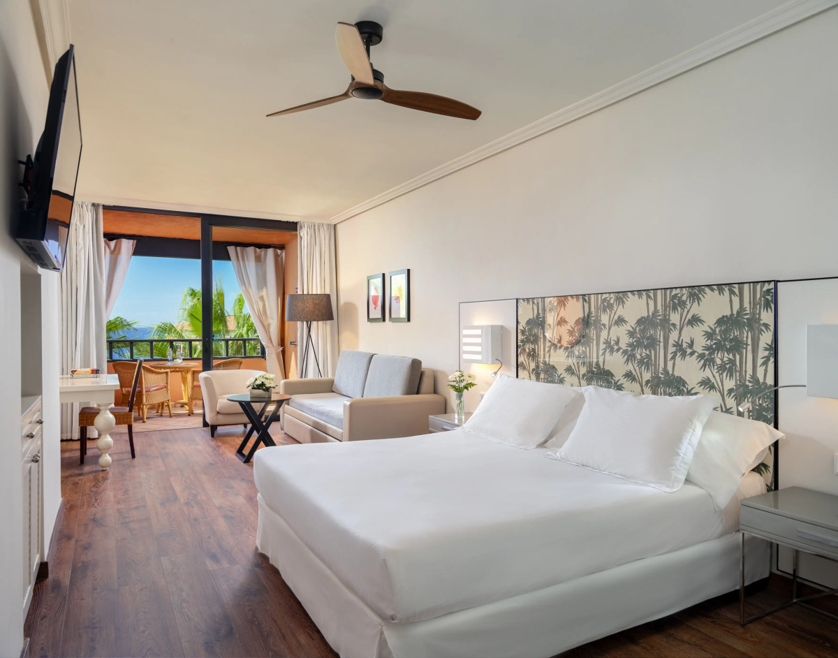 Отель H10 Costa Adeje Palace