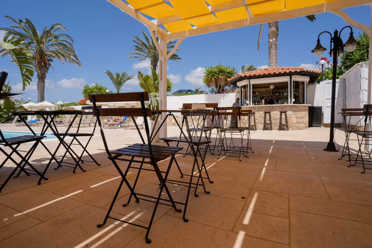 Vrachia Beach Hotel & Suites - Adults only