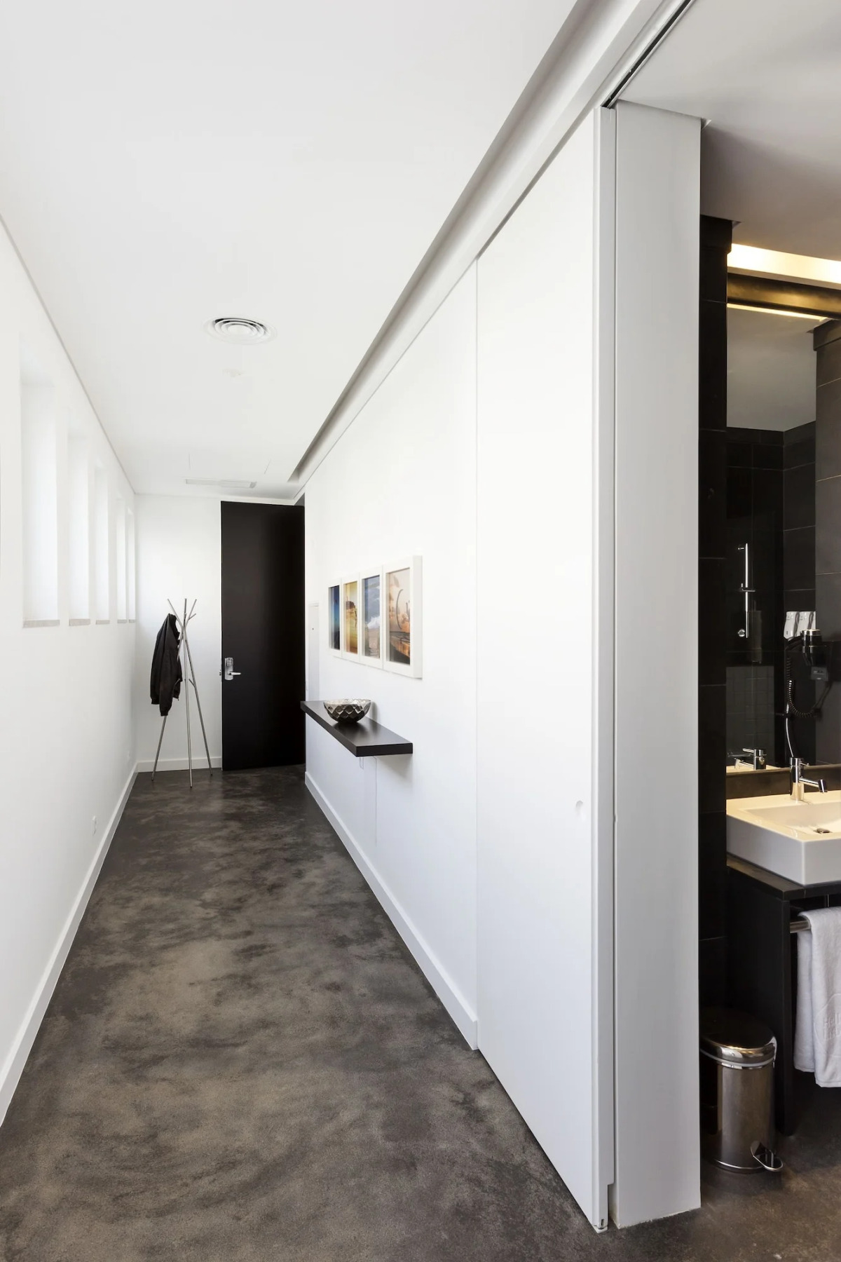 Hello Lisbon Santa Apolónia