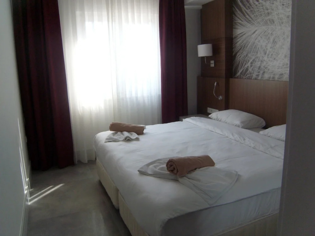 Marine Suites and Spa