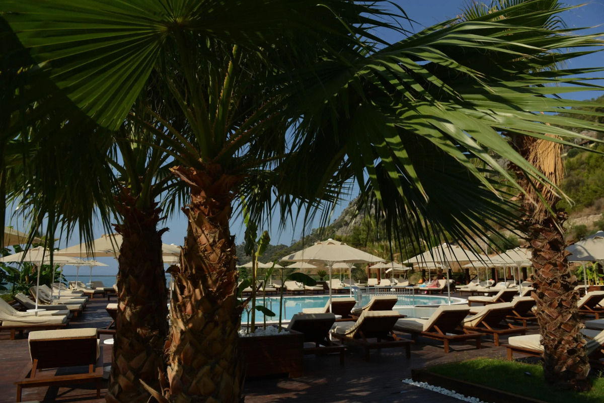 Manaspark Deluxe Hotel