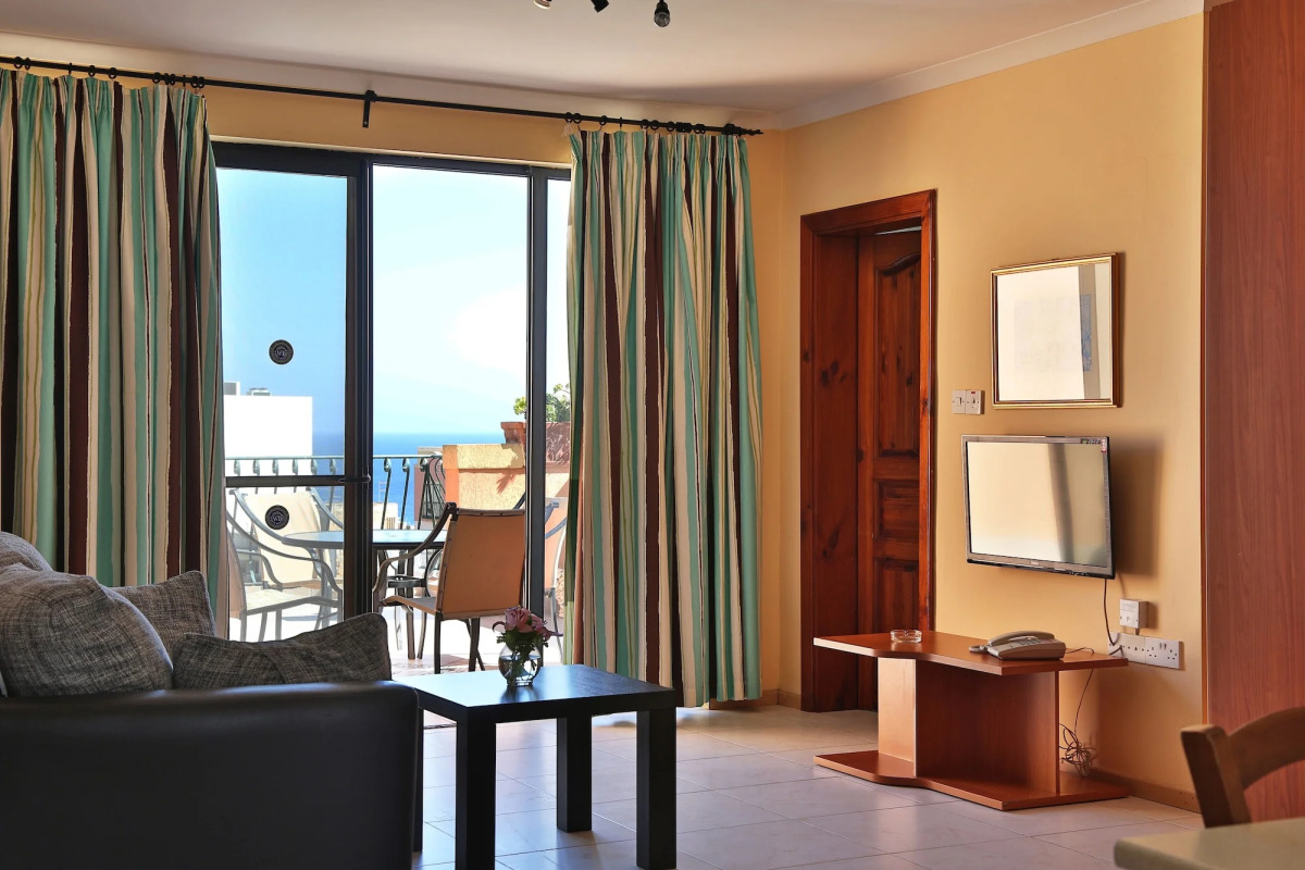 White Dolphin Complex Hotel