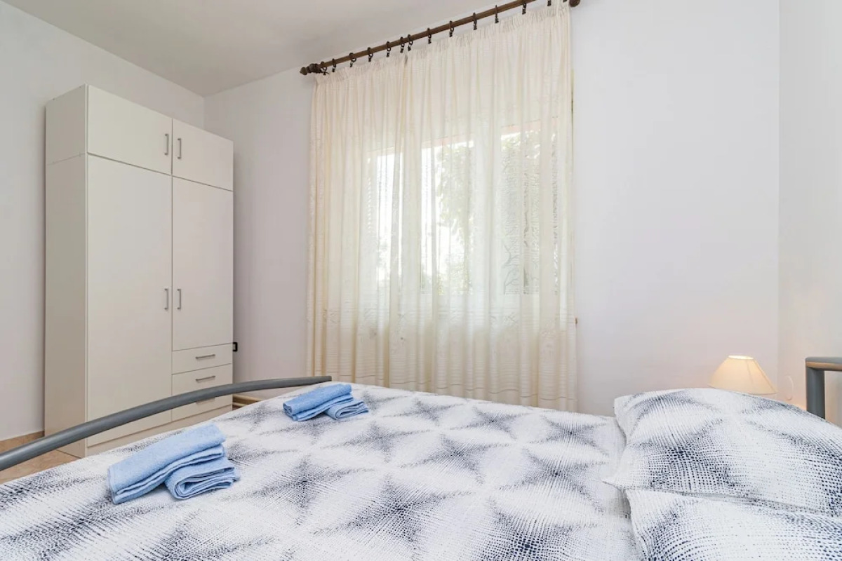 Holiday House Damir - Apartment 2