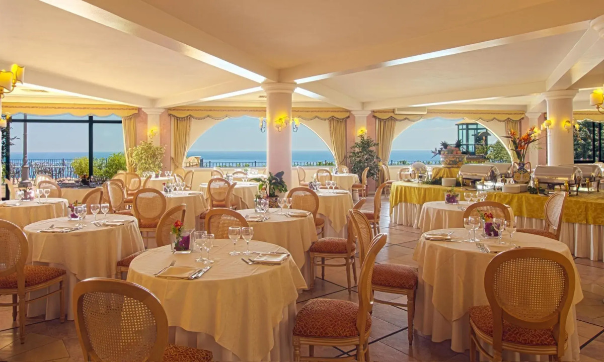 Baia Taormina Hotel