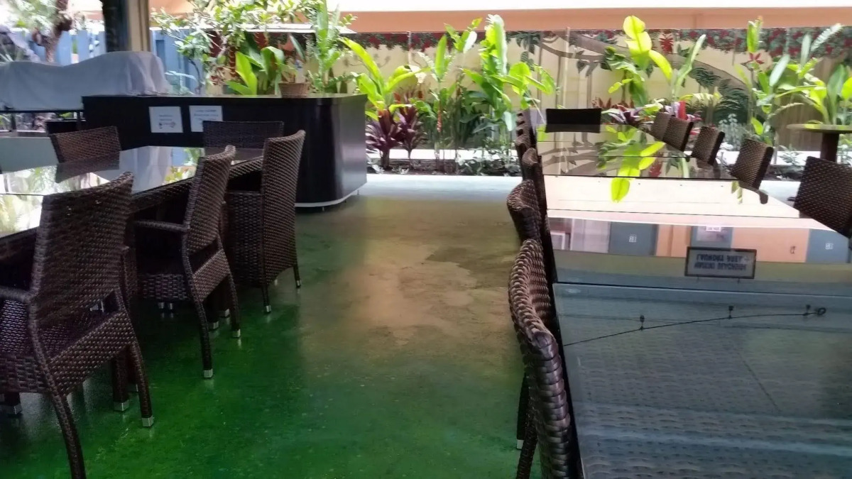 Waikiki Beachside Hostel